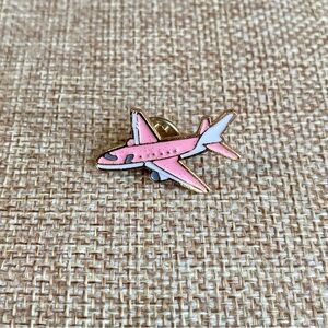 ✨ 3/$15 ✨ Enamel Pin Sparkly Pink Airplane Jetsetter